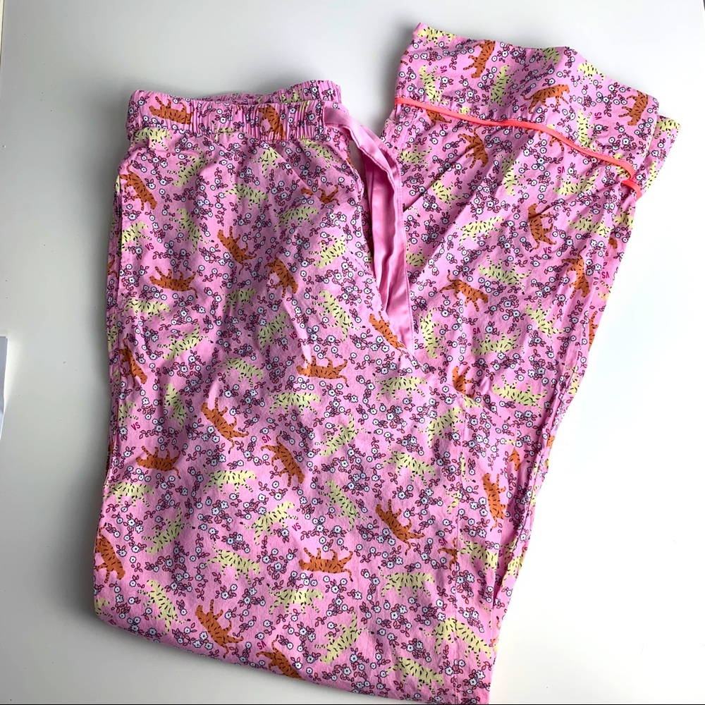 Victoria’s Secret Pink Pajama Lounge Pants Tiger Print Elastic Waist Silky Tie M